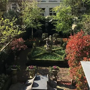 Dutch Masters Short Appartement